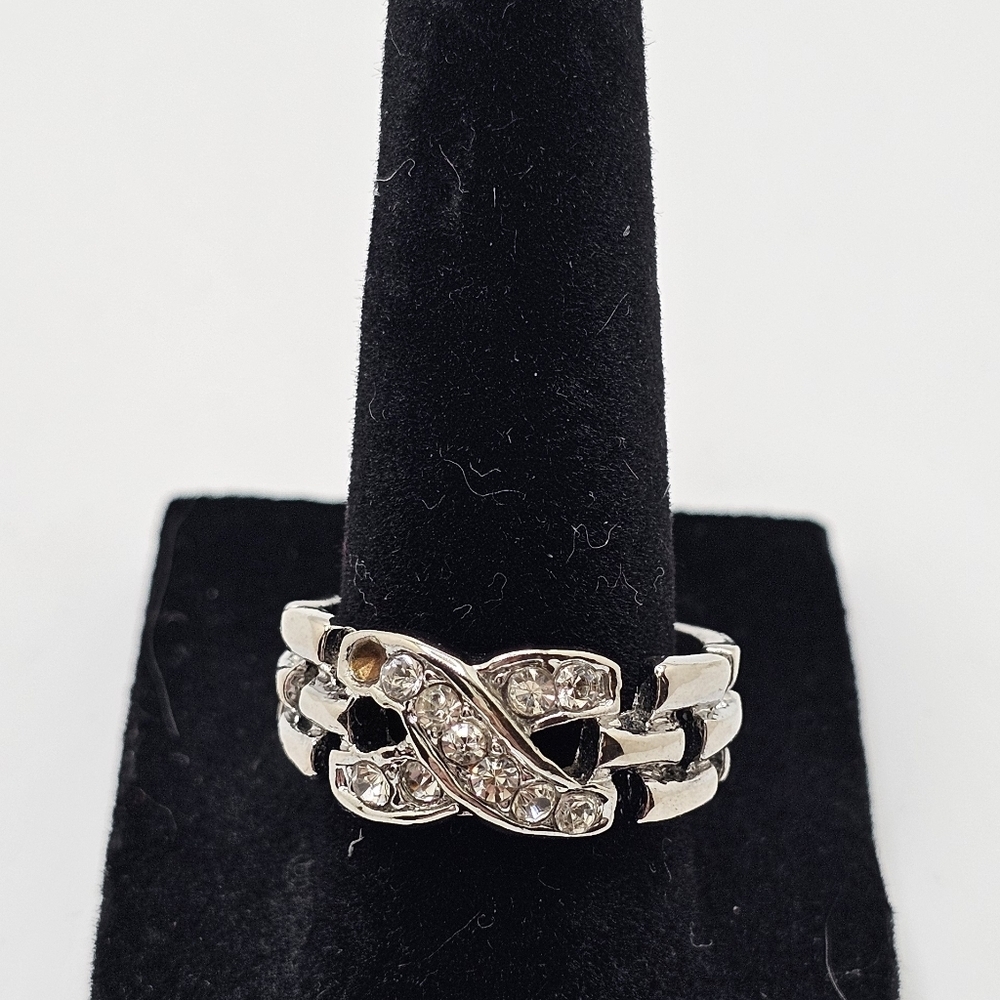 Ring - Picture 6 of 7